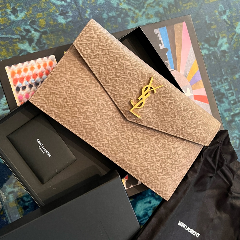 YSL / Yves Saint Laurent Envelope Clutch Bag Tan Pebbled Leather & Gold Hardware
